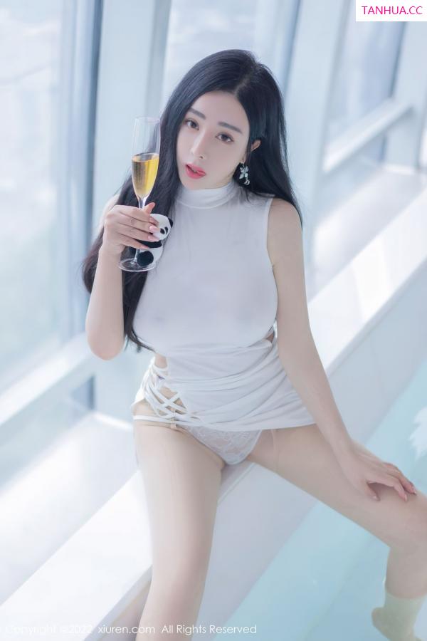 允薾  [XiuRen]高清写真图 2022.04.12 No.4855 允薾第33张图片